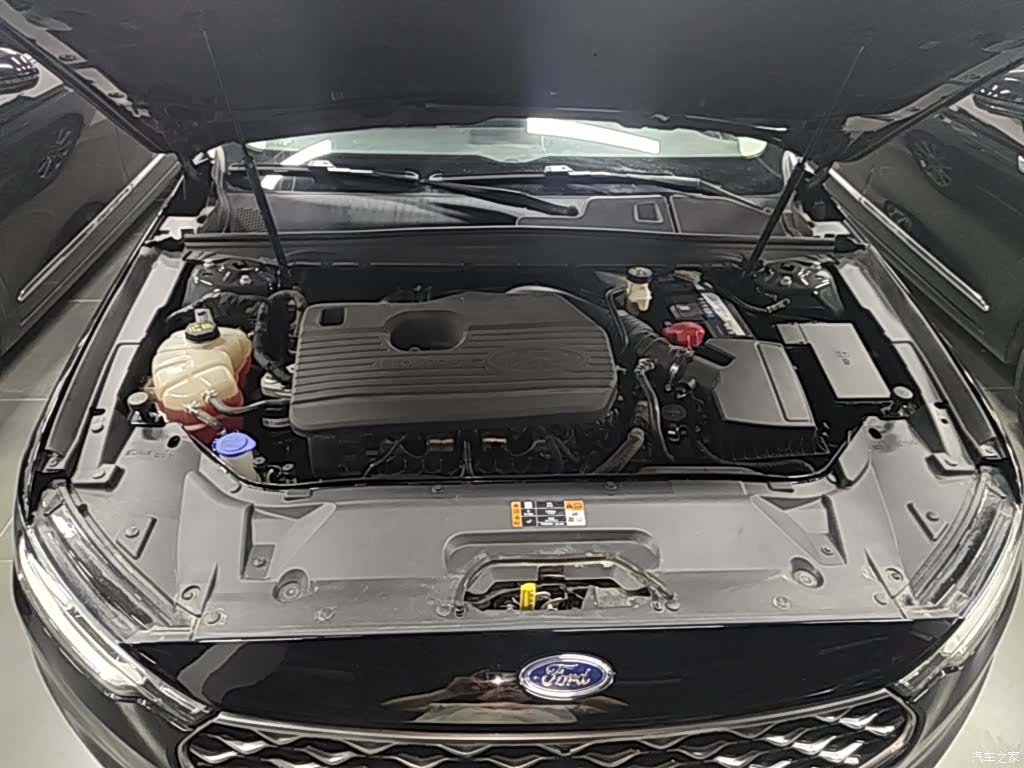 Ford Taurus, 2021 20