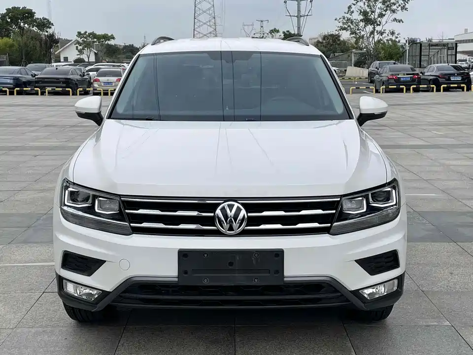 Volkswagen Tiguan L
