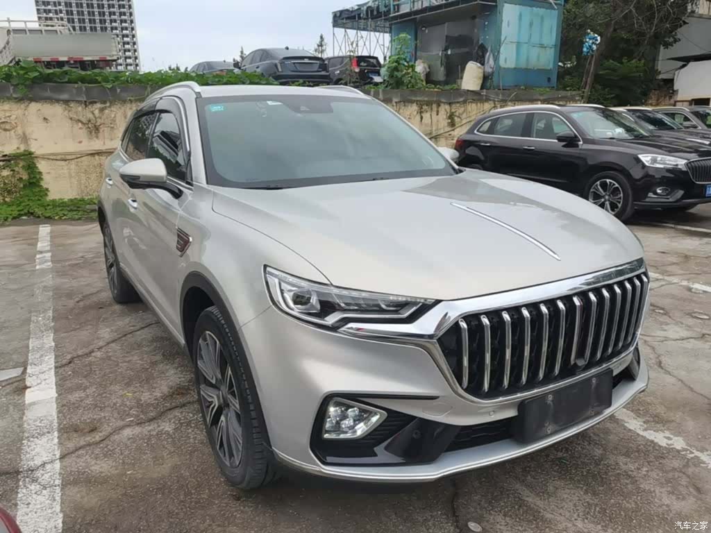Hongqi HS5, 2022 4