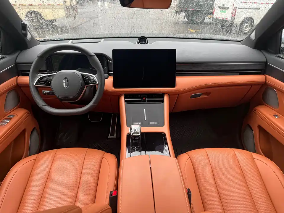 AITO Ask the world M7