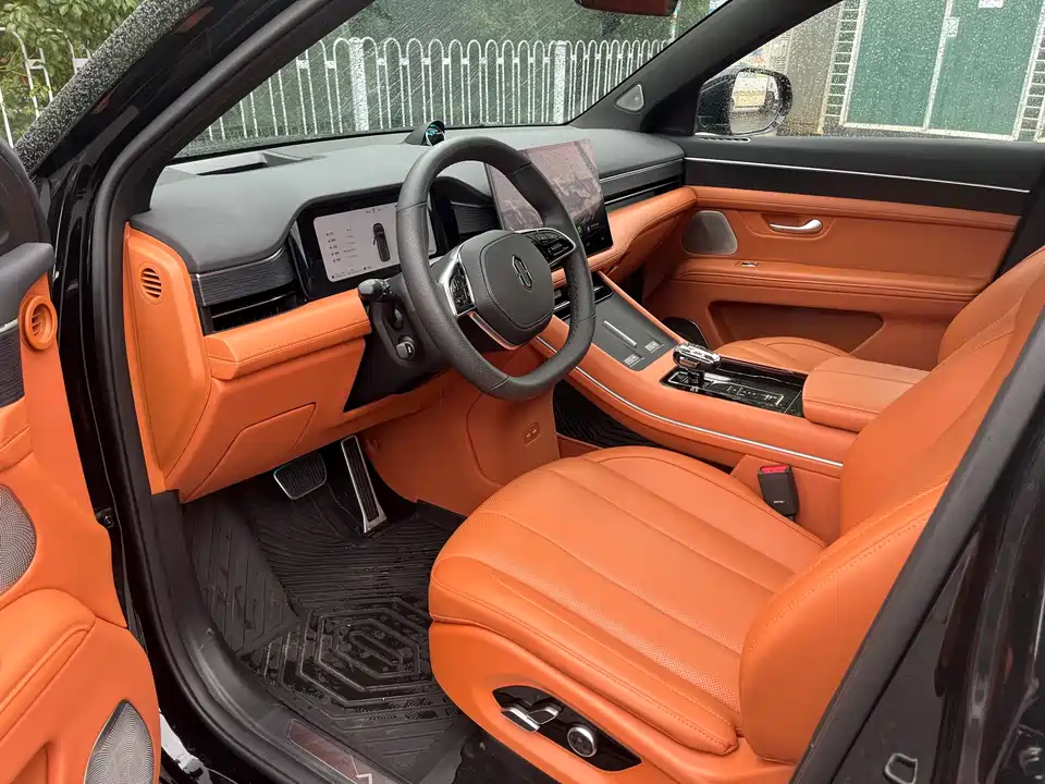 AITO Ask the world M7