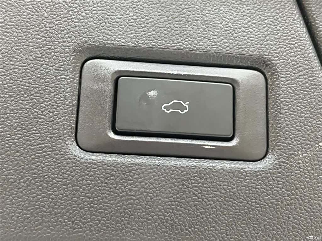Chery Tiggo 9, 2026 12