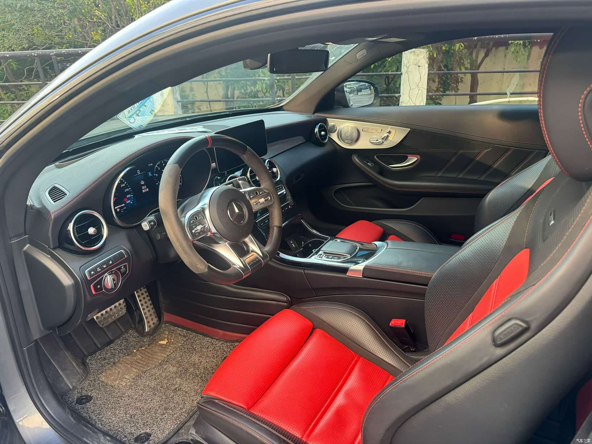 Mercedes-Benz C-Class, 2020 3