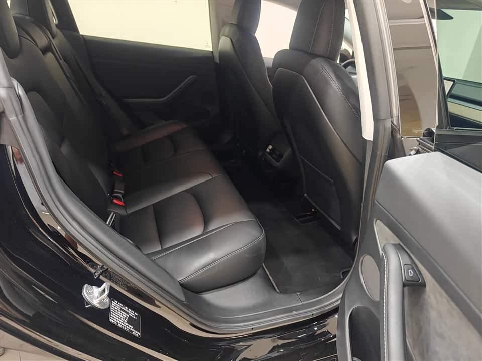 Tesla Model 3 Tesla Model 3