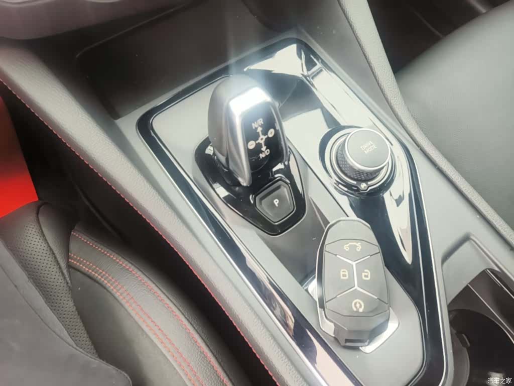 Lynk & Co 01, 2019 14