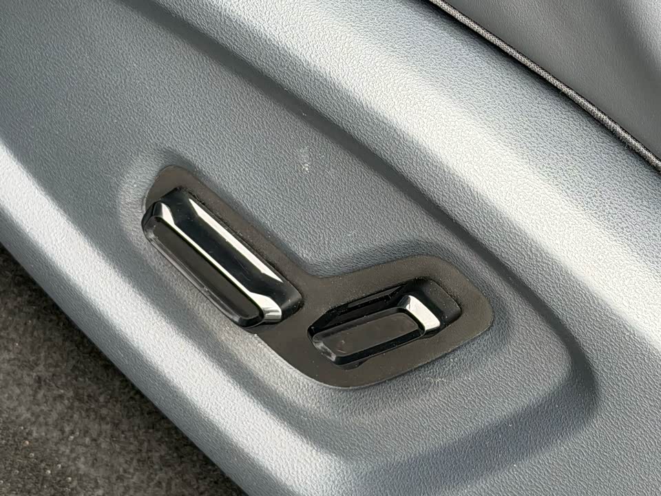 Geely Galaxy Galaxy E5