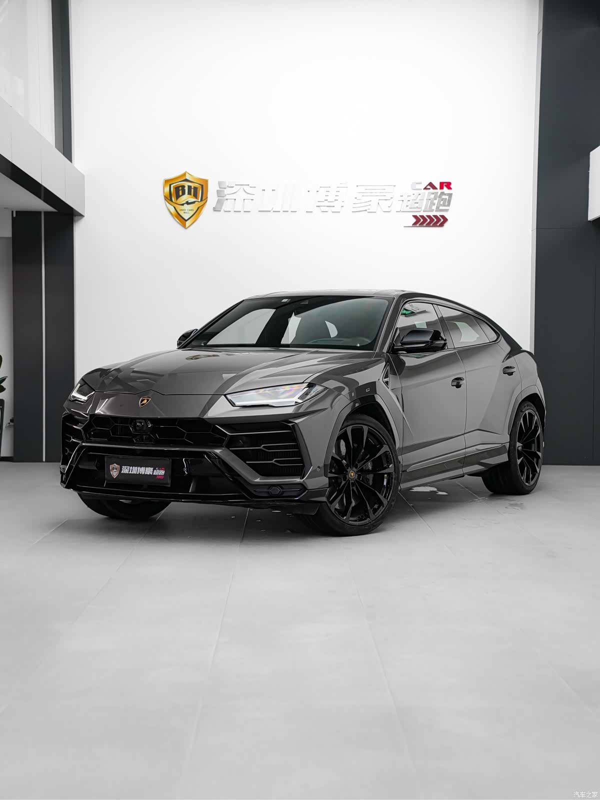 Lamborghini Urus, 2021 1