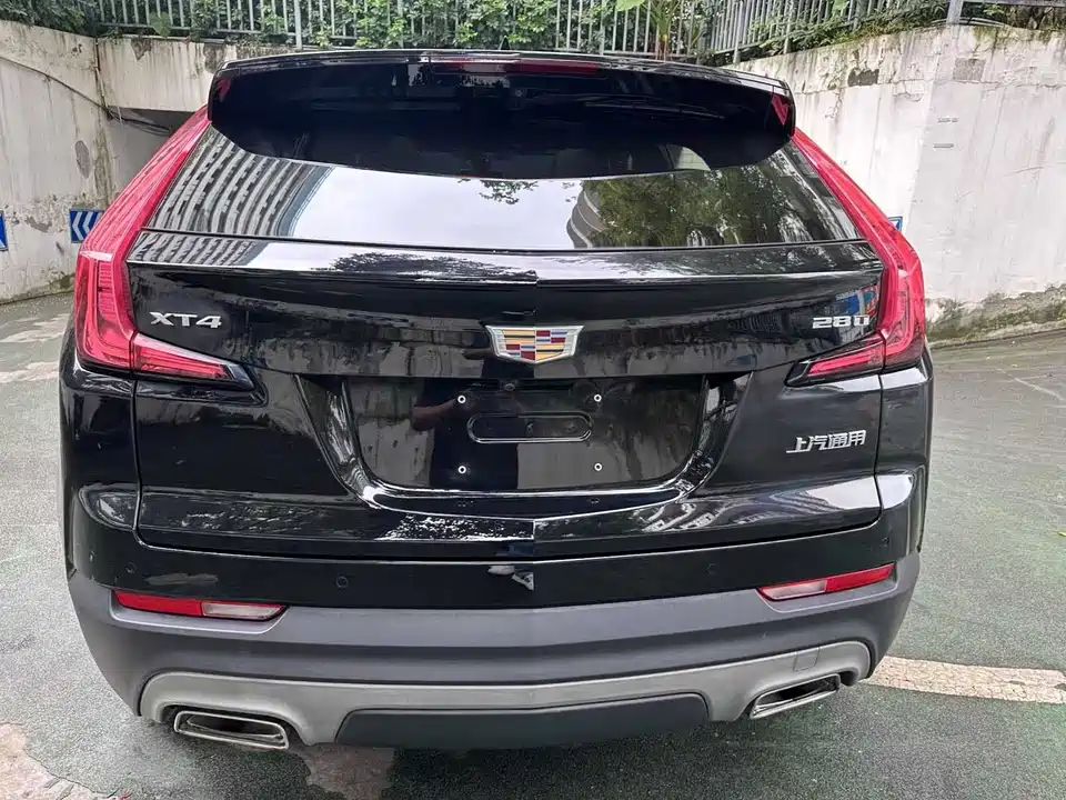 Cadillac XT4
