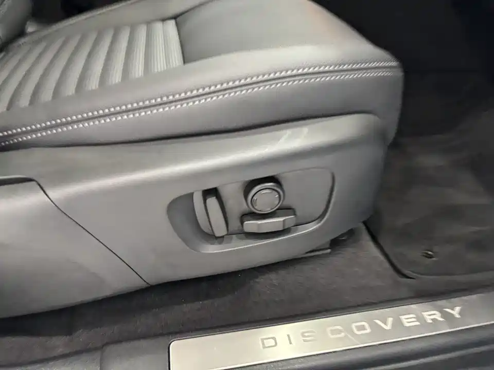 Land Rover Discover sports