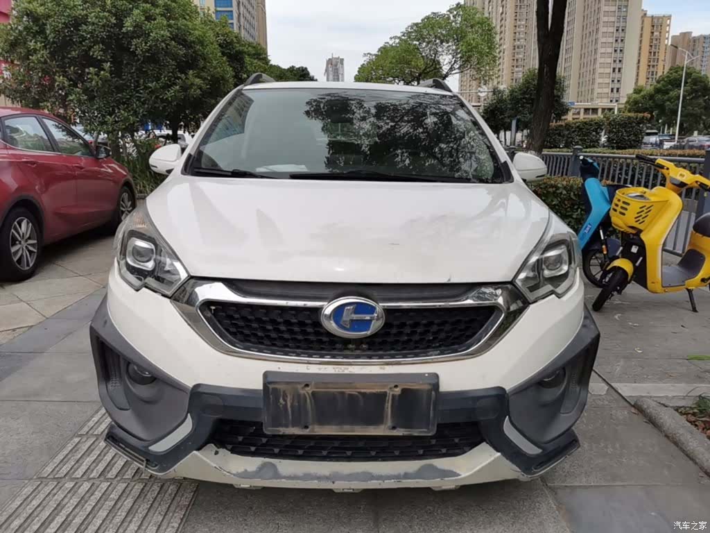 BAIC Q25, 2016 3