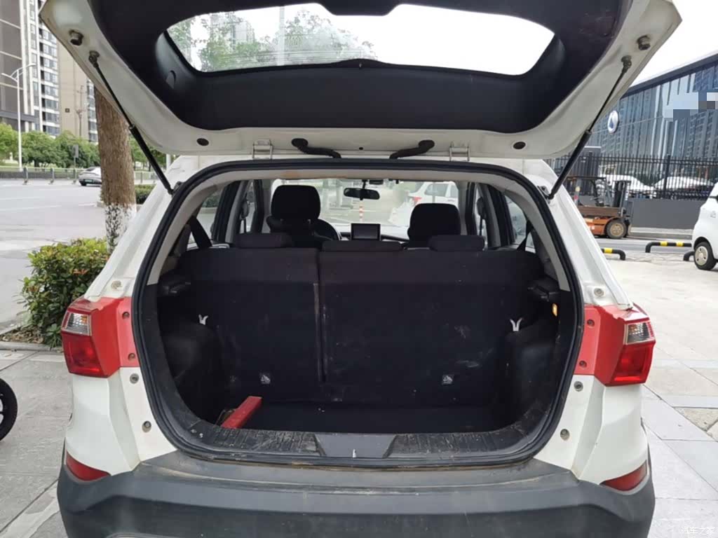 BAIC Q25, 2016 19