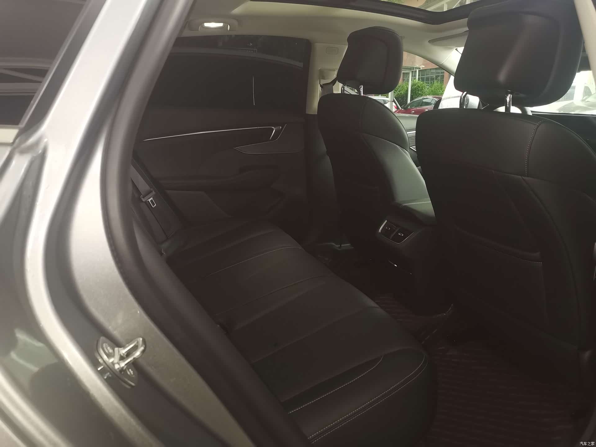 Buick LaCrosse, 2024 все фото