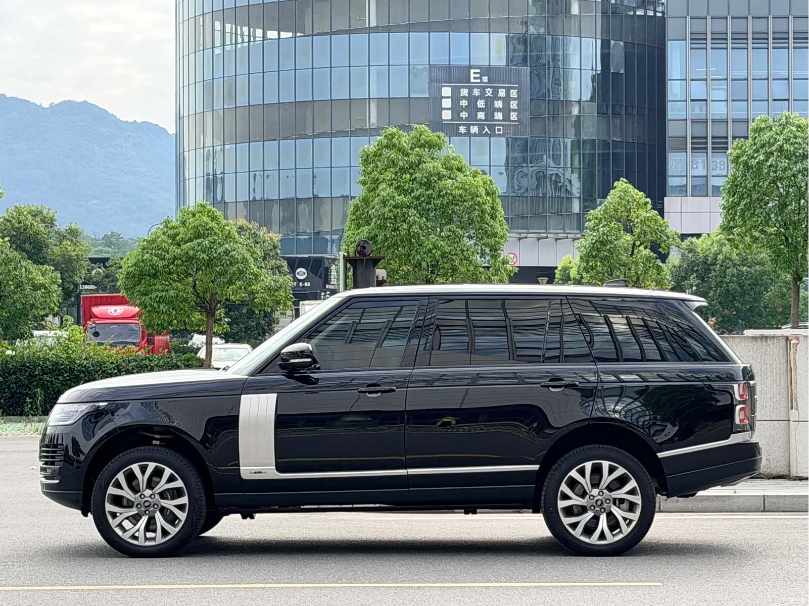 Land Rover Range Rover, 2022 все фото
