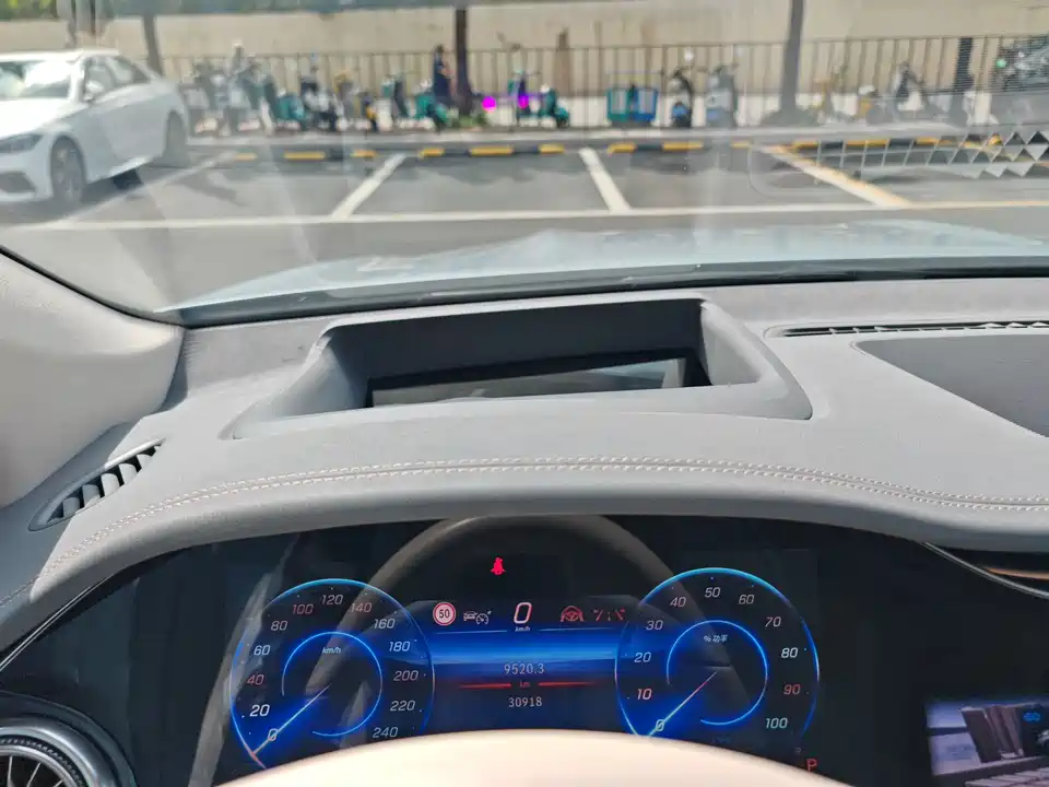 Mercedes-Benz EQS SUV