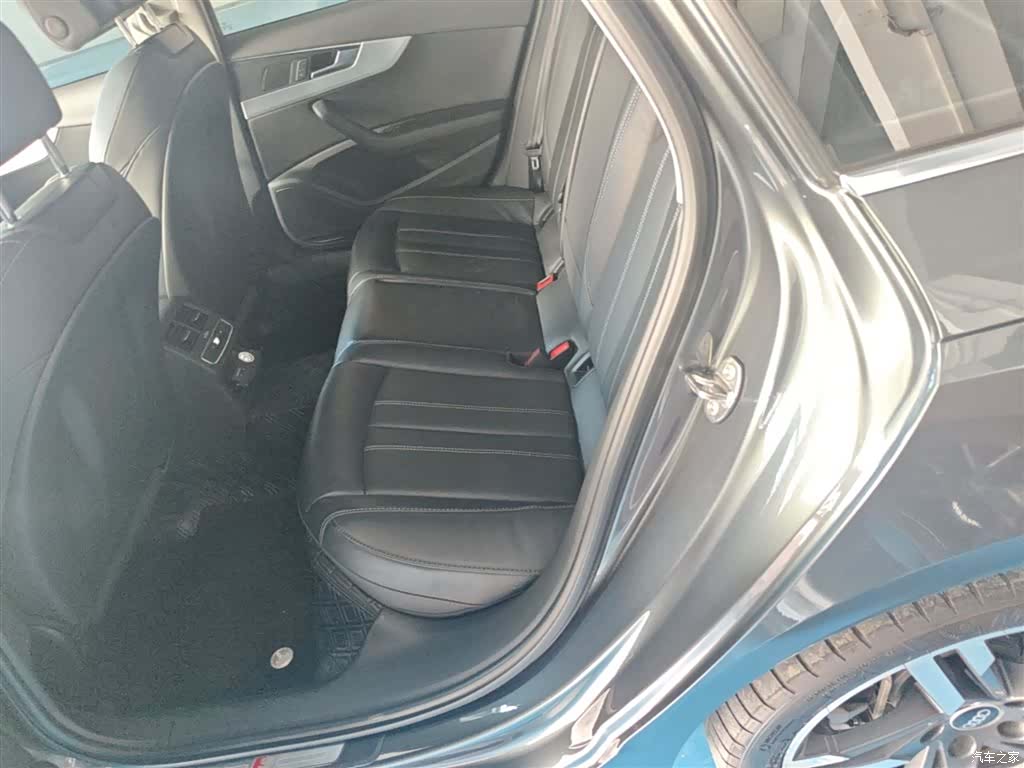 Audi A4L, 2023 16