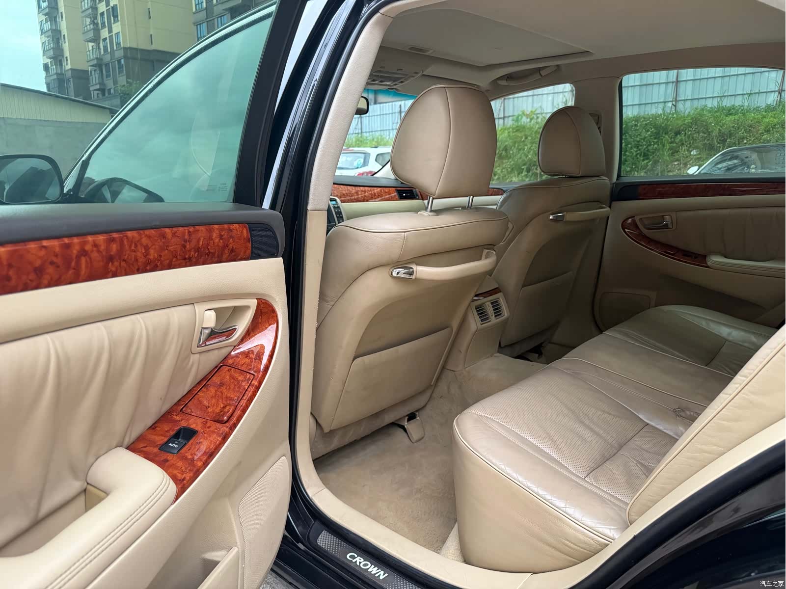 Toyota Crown, 2009 все фото