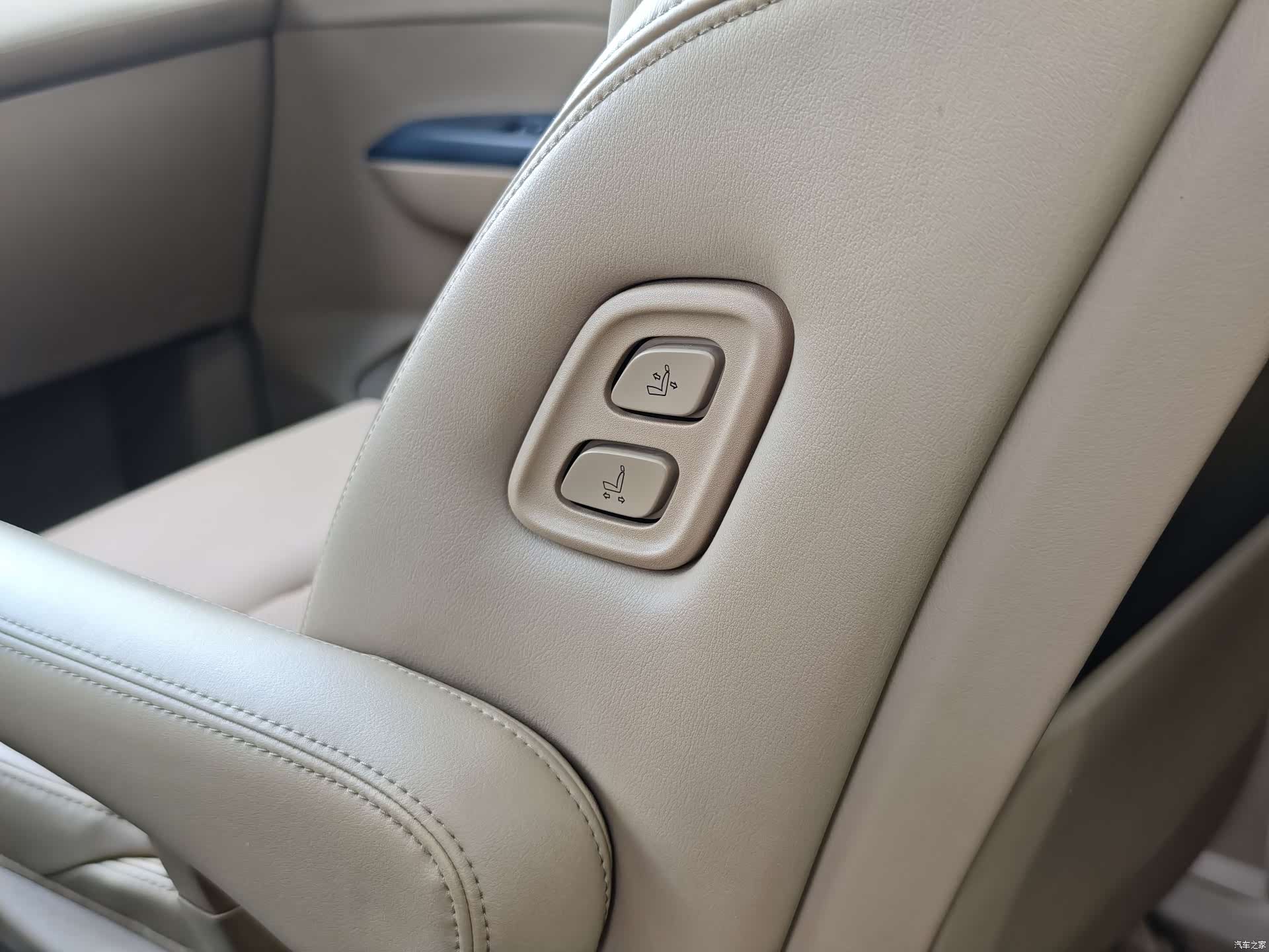 Buick GL8, 2020 20