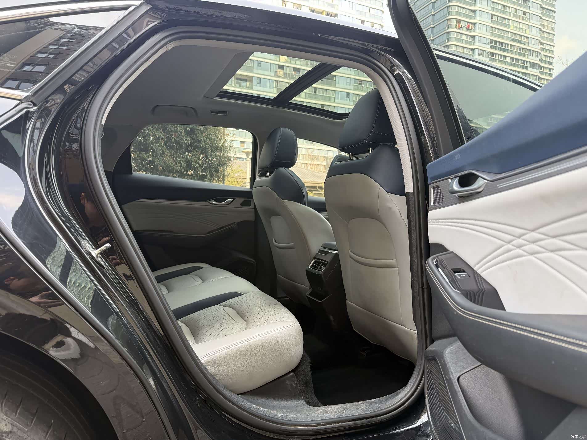 Geely Preface, 2022 9