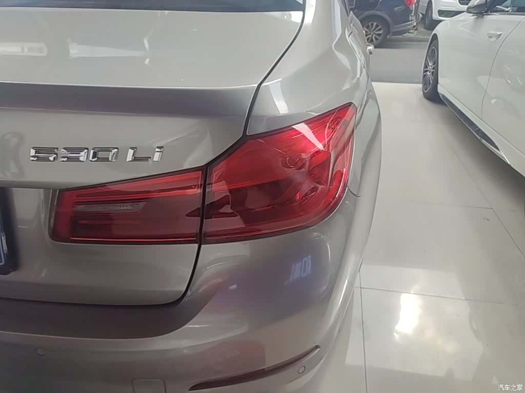 BMW 5 Series, 2019 8