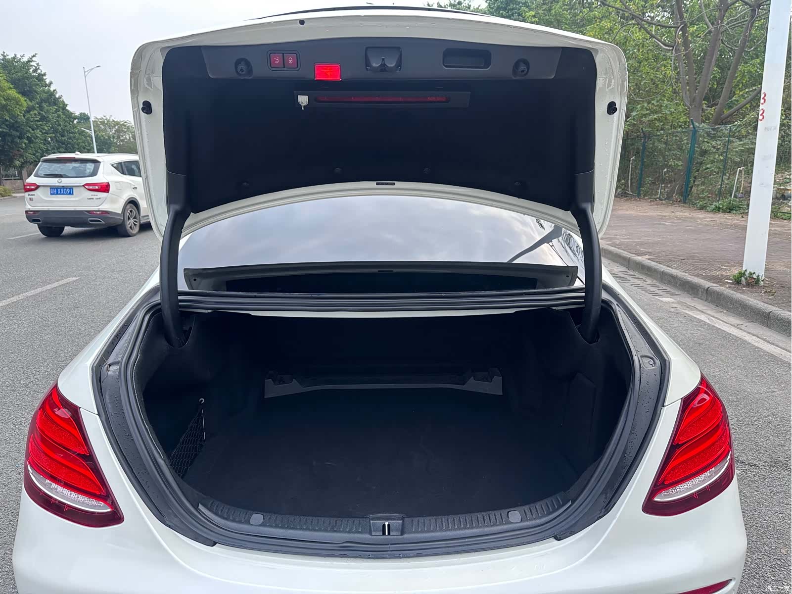 Mercedes-Benz E-Class, 2017 10