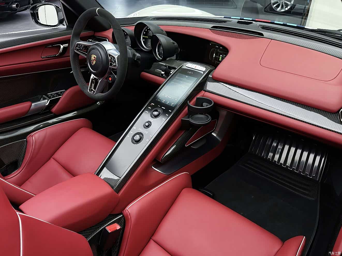 Porsche 918, 2016 21