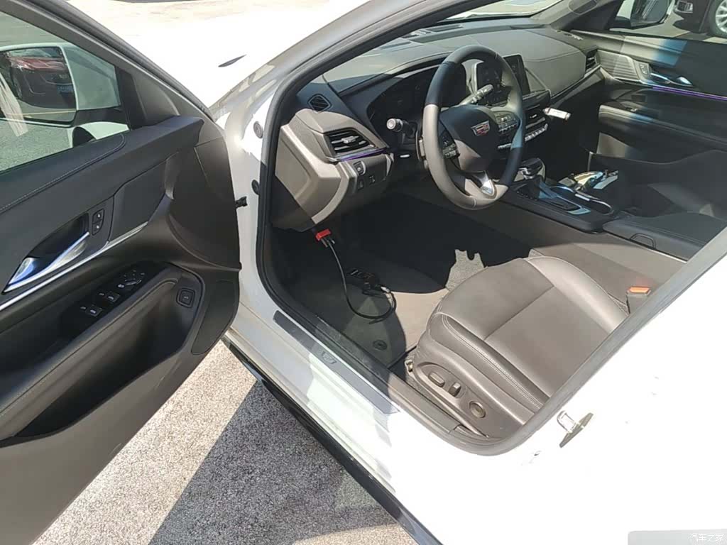Cadillac CT4, 2022 12