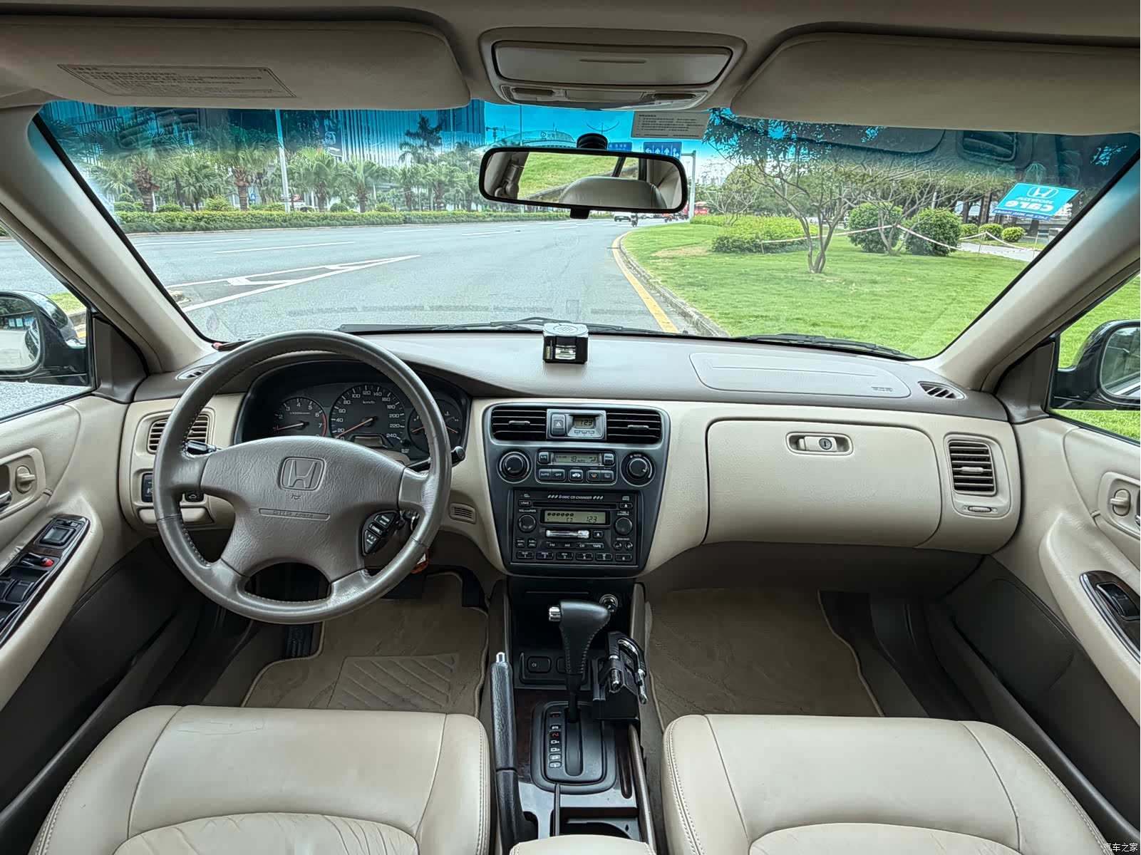 Honda Accord, 2001 12