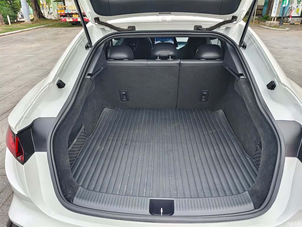 MG MG7, 2024 15