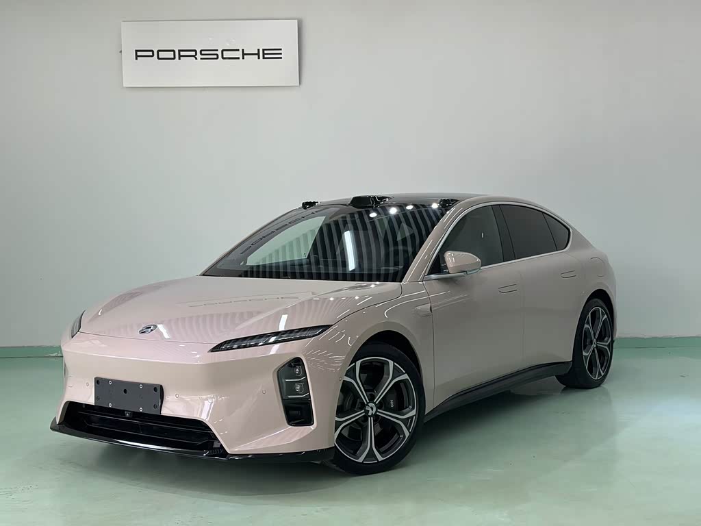 NIO ET5