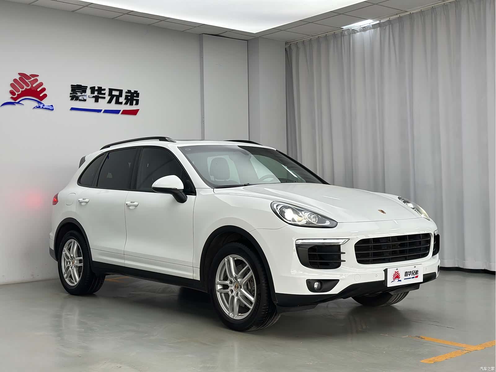 Porsche Cayenne, 2015 все фото