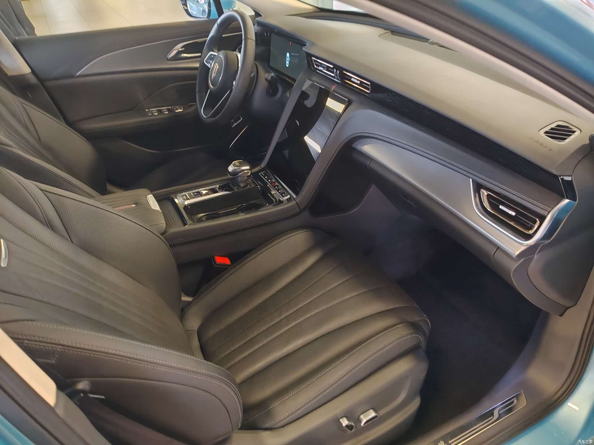Hongqi H5, 2023 36
