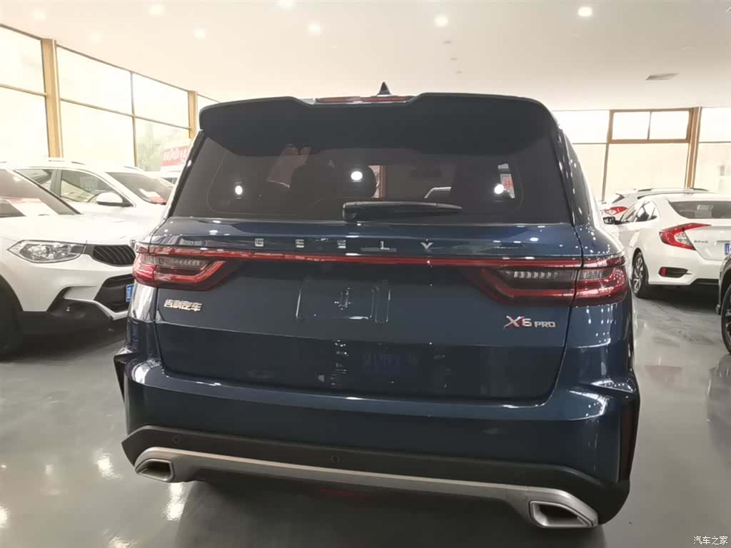 Geely X6, 2022 6