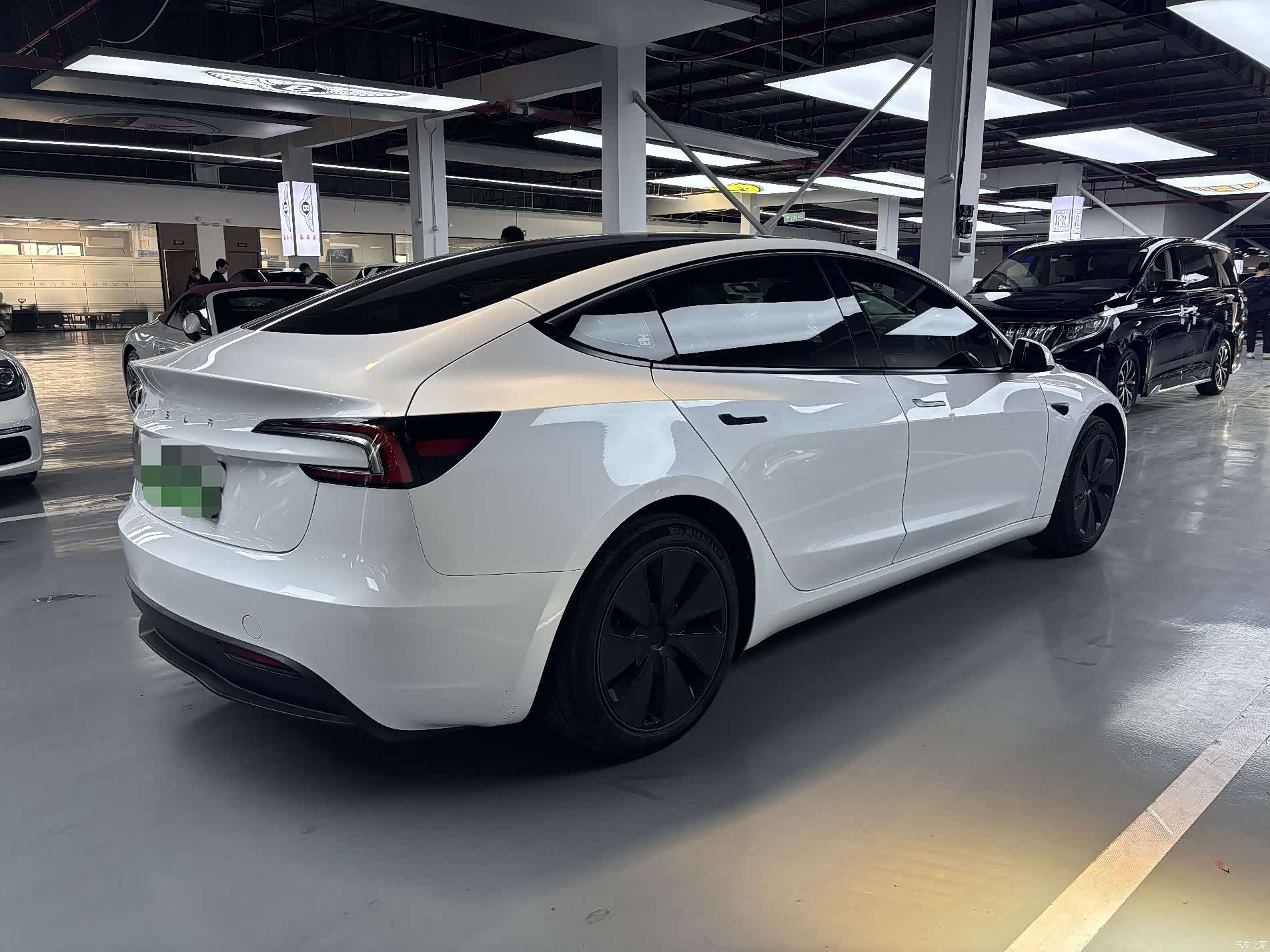 Tesla Model 3, 2024 13