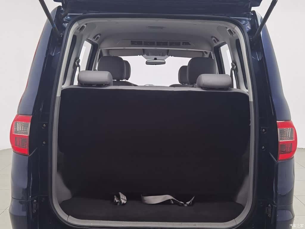 BAIC M20, 2014 16