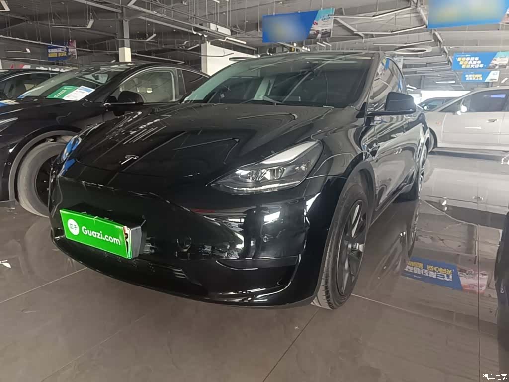 Tesla Model Y, 2024 1
