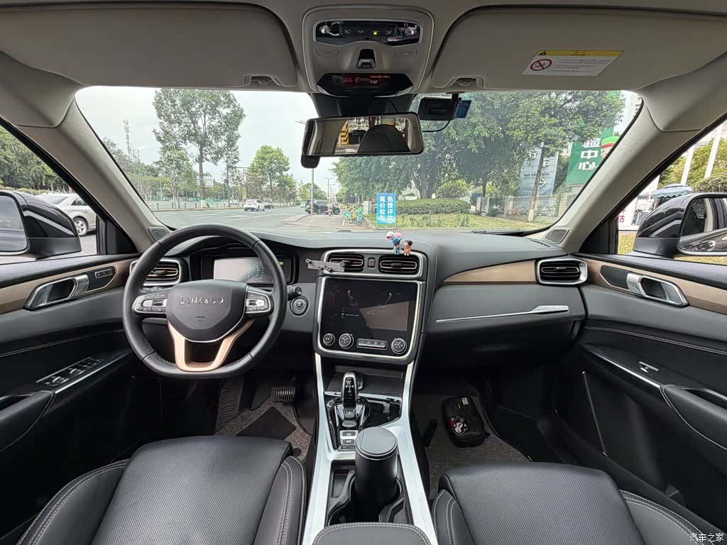 Lynk & Co 01, 2019 13