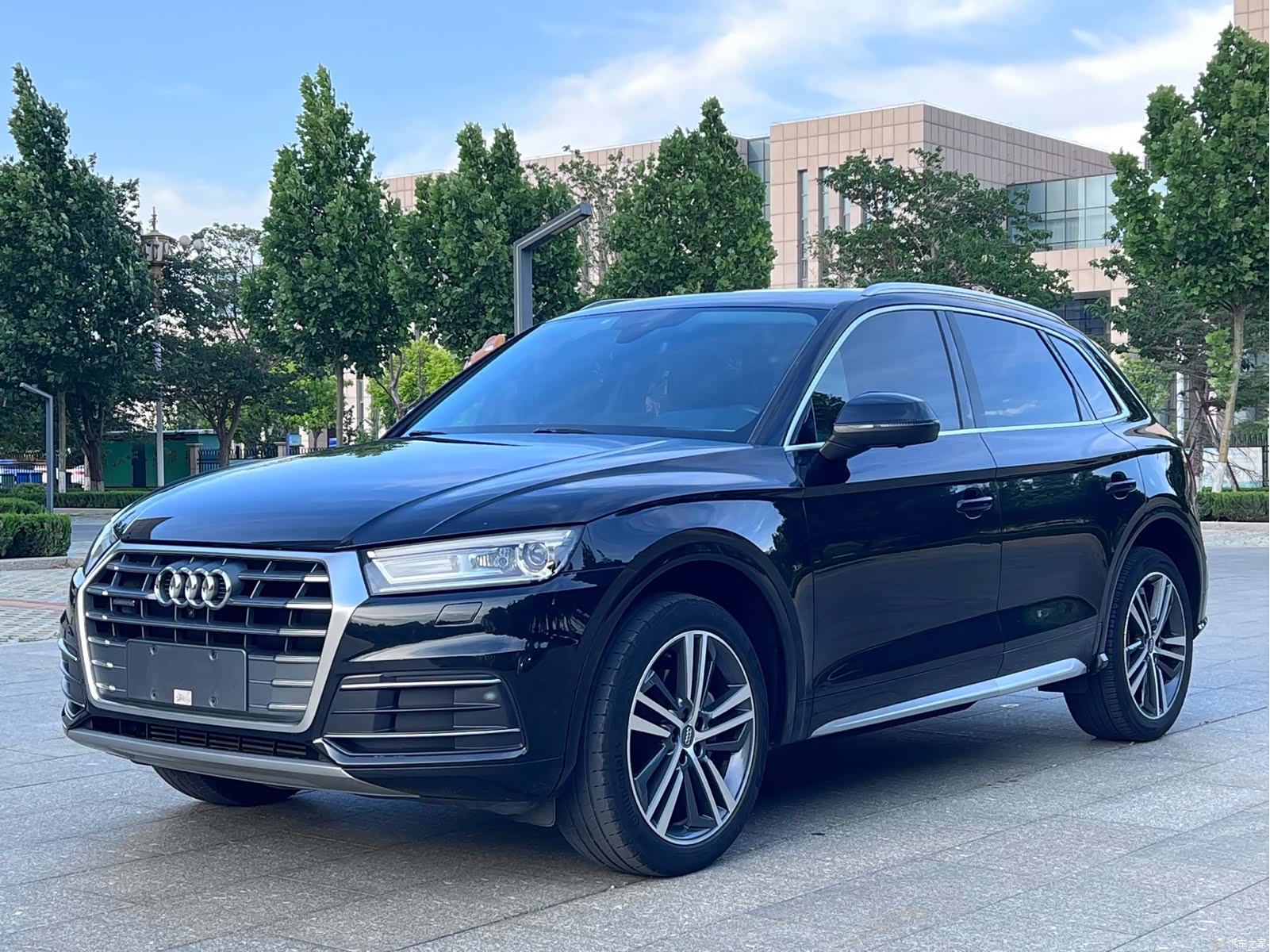 Audi Q5L, 2020 1