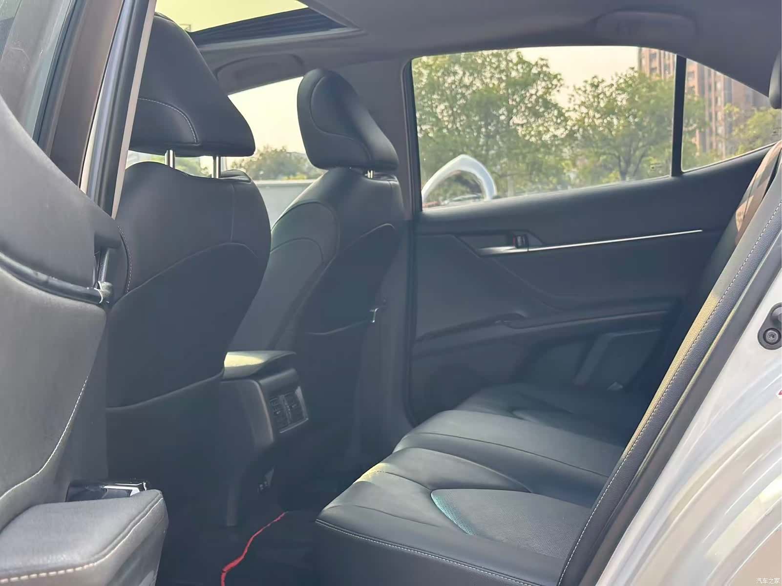 Toyota Camry, 2018 17