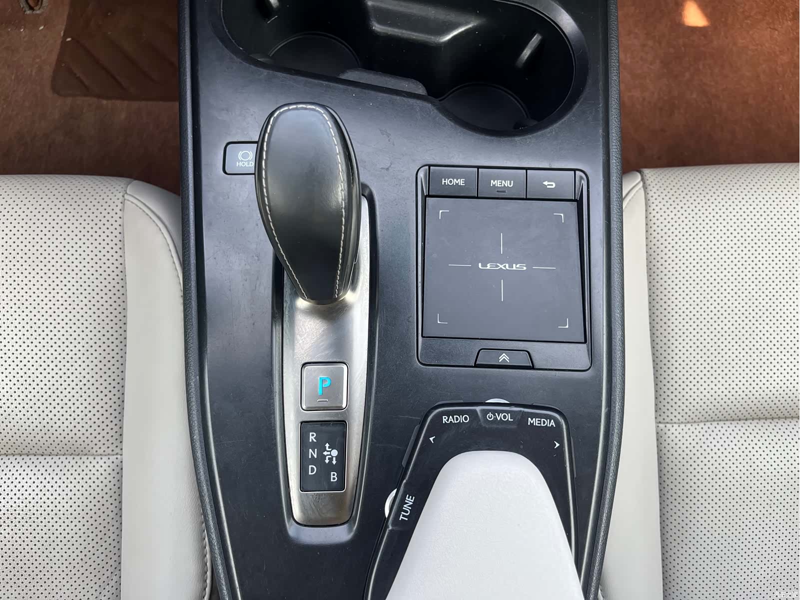 Lexus UX, 2020 54