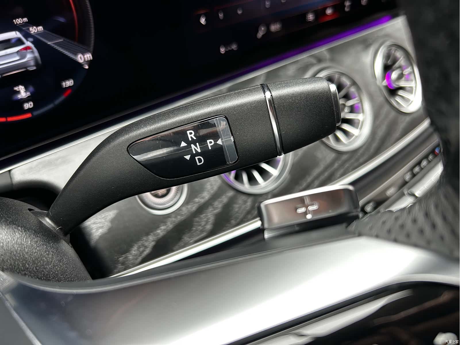 Mercedes-Benz CLS, 2025 11