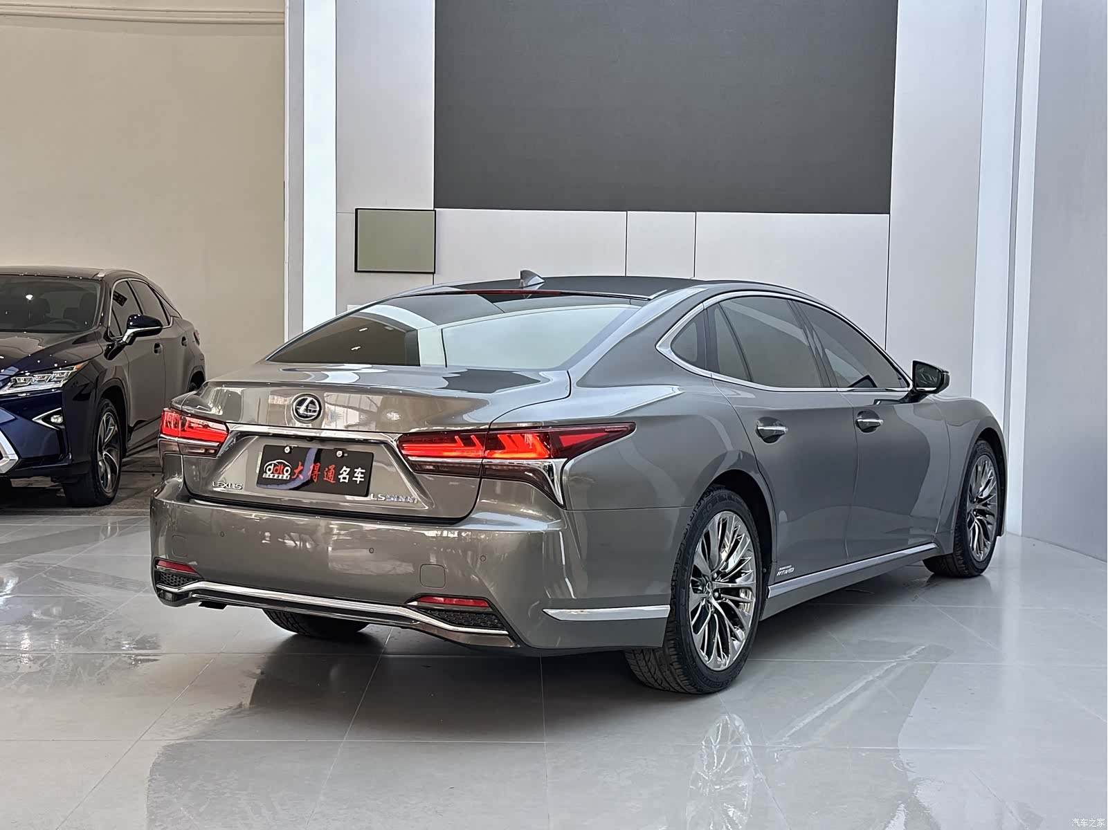 Lexus LS, 2019 20