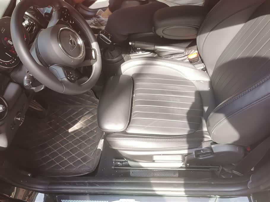 MINI JCW CLUBMAN