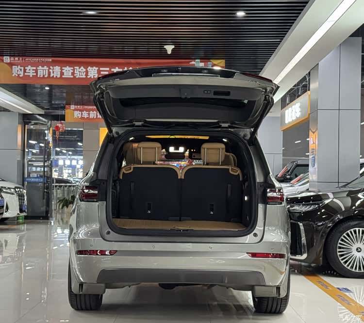 Li Auto ONE, 2022 6