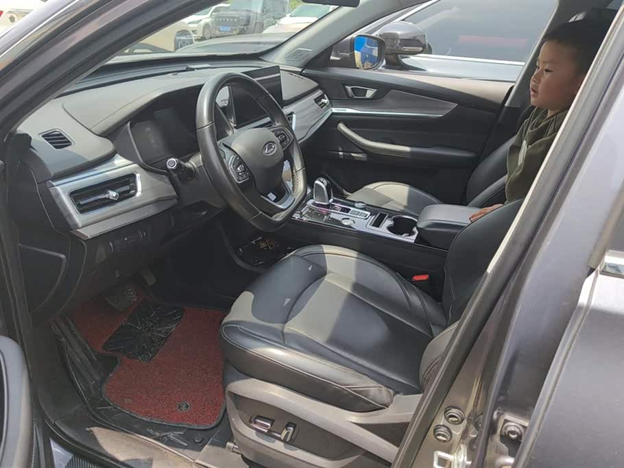Chery Tiggo 8