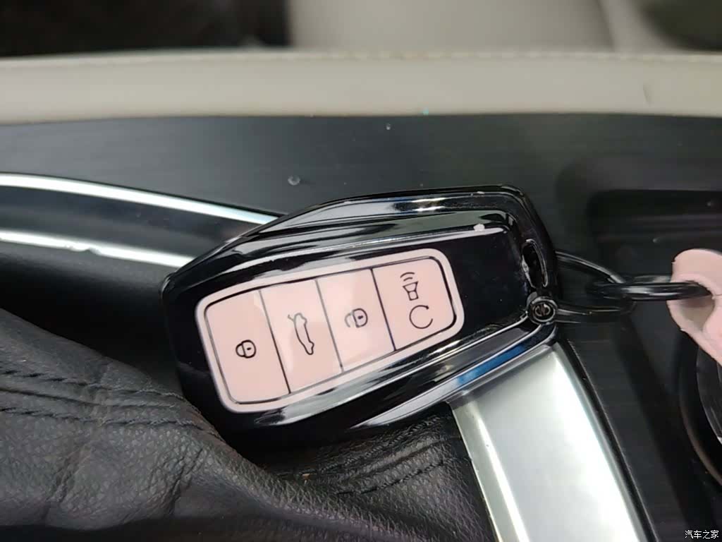 Geely Binray, 2019 9