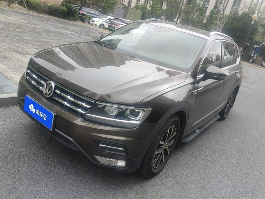 Volkswagen Tiguan L