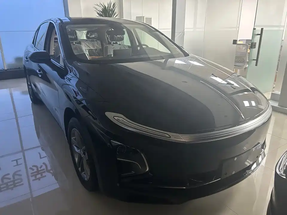 Hongqi E-QM5 Hongqi E-QM5