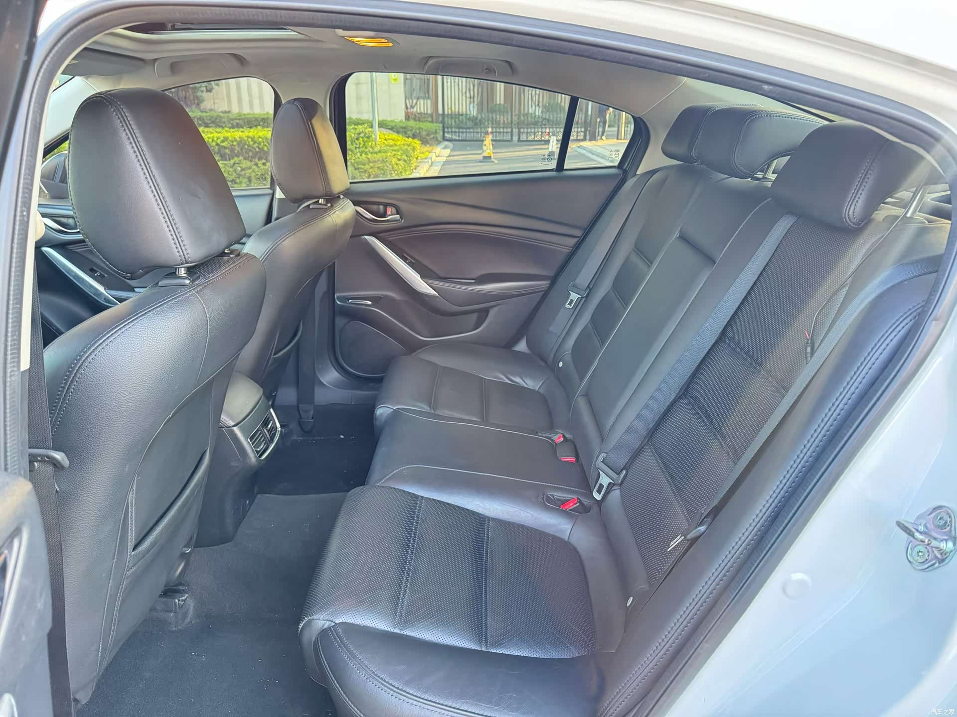 Mazda Atenza, 2018 9