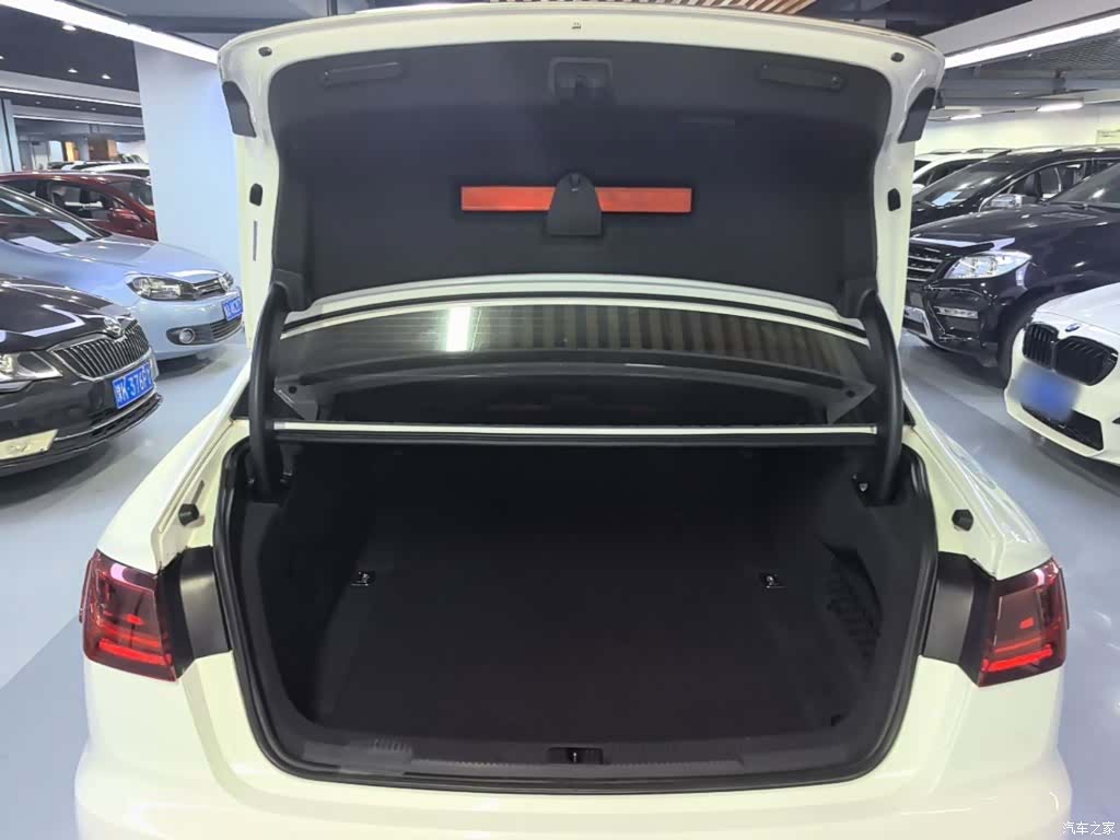 Audi A6L, 2016 19