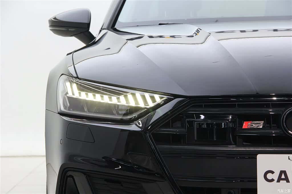 Audi A7L, 2025 10